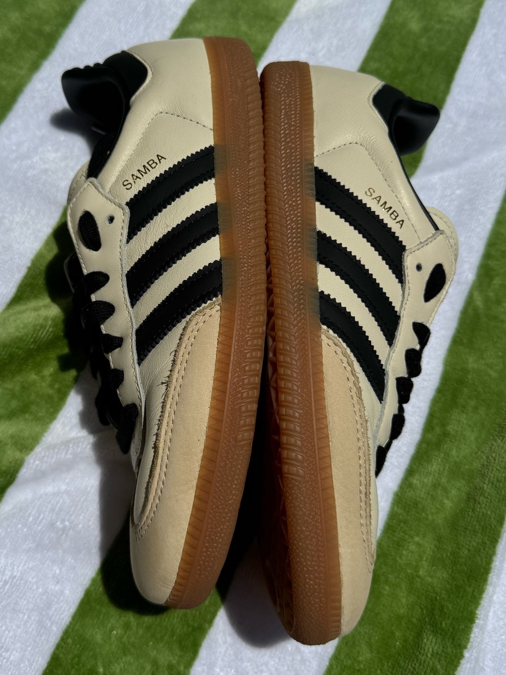 Adidas OG Samba 8 Sneakers in Cream White & Core Black Sand Strata Gum Sole - Picture 6 of 11